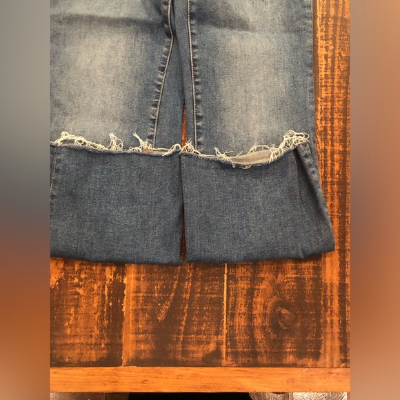 Good American Medium Blue Raw-Hem Crop Mini Boot Jeans - Picture 7 of 13